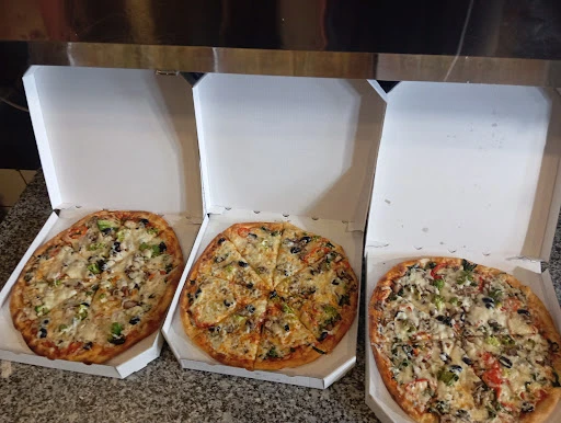 Delil Pizza-& Kebaphaus photo 5