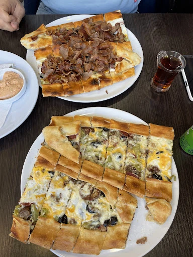 Delil Pizza-& Kebaphaus photo 4